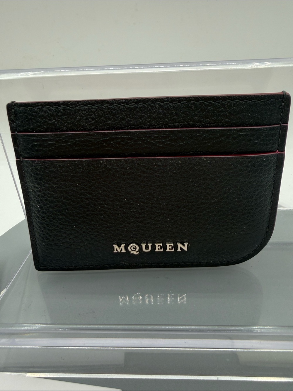 NWT Alexander McQueen Black Leather Slim Card Case with burgundy Edge